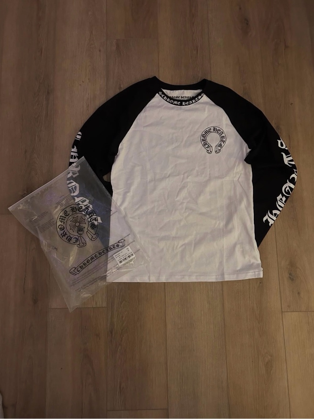 "CH"Black & White Long Sleeve Graphic Tee